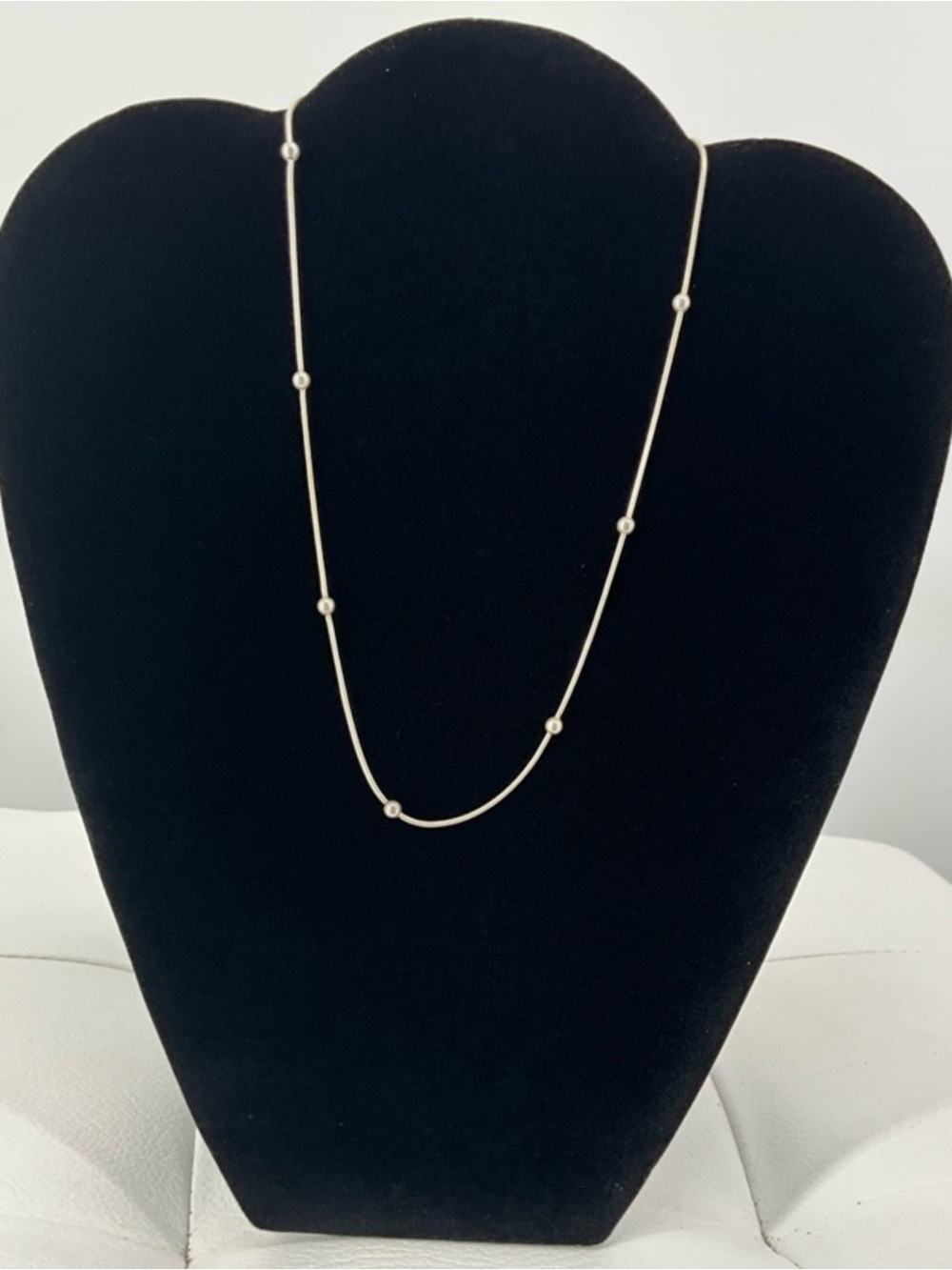 Louis Vuitton Sterling Silver Made in Italy Station Choker Necklace 17” 6.19g - Picture 3 of 4
